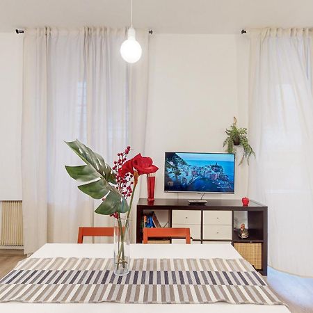 New Japan Trastevere Apartment Рим Экстерьер фото